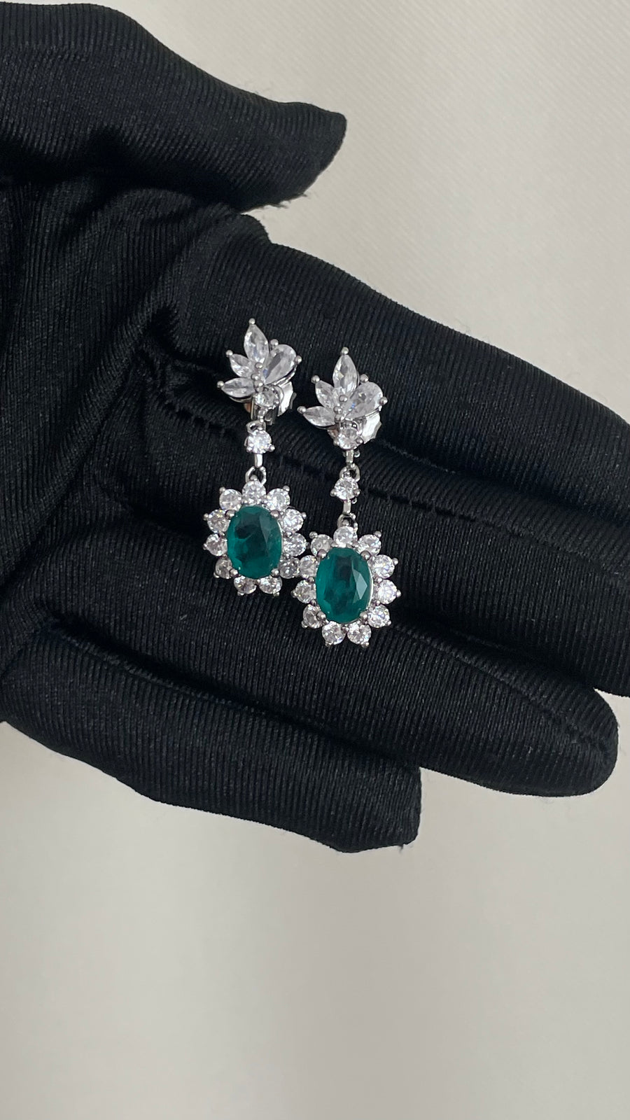 Vivid Emerald + Lab Diamonds Drop Earrings