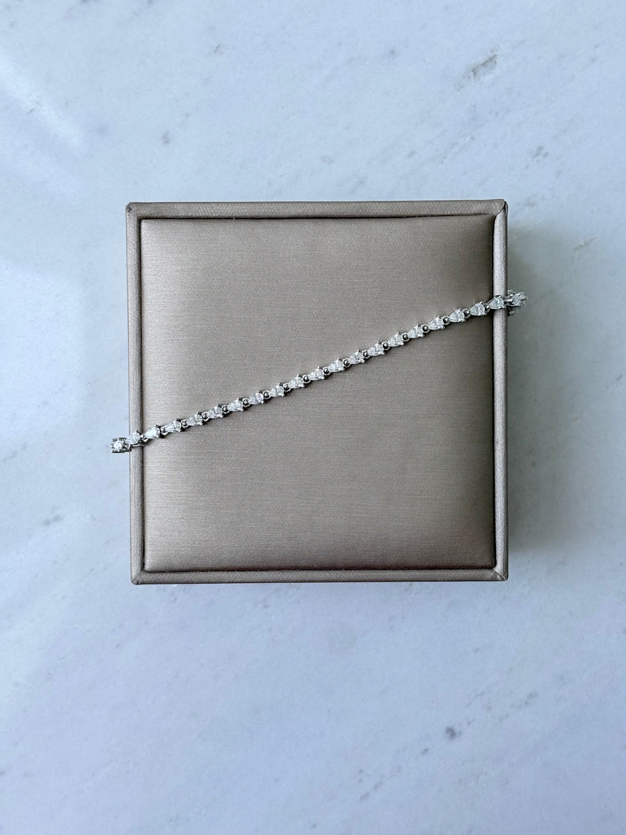 Pear tennis bracelet