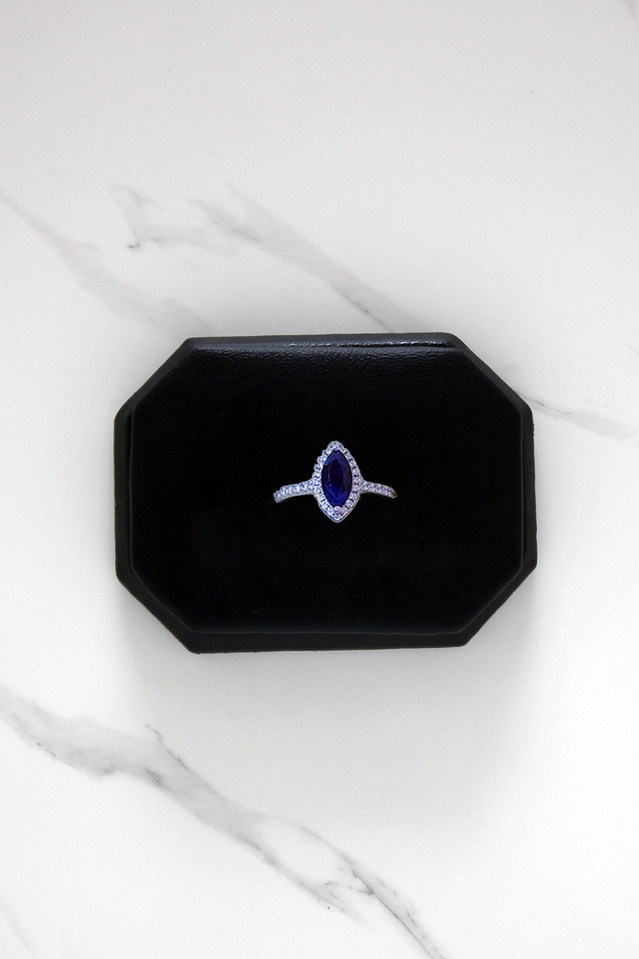 Marquise Sapphire ring