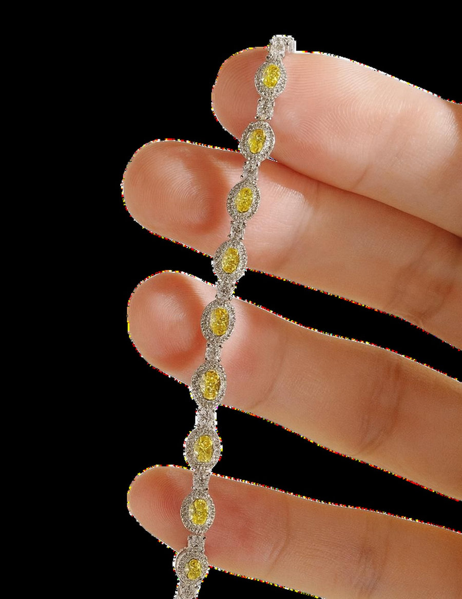 Vionne — Fancy Yellow Diamonds Bracelet — Maison ÉLAN fine jewelry, view 2