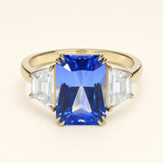 Célina — 6 CT Sapphire Ring — Maison ÉLAN
