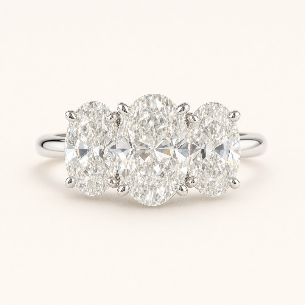 Kim — 4 CTTW Oval Cut Diamond Band — Maison ÉLAN