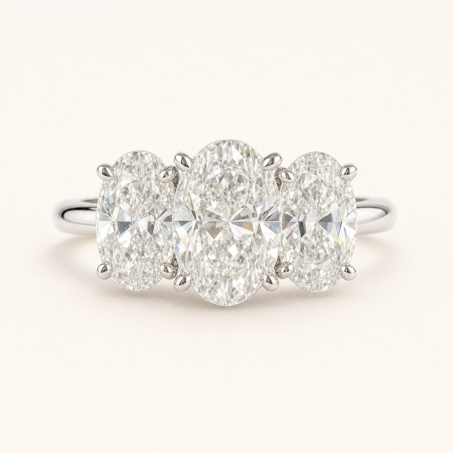 Kim — 4 CTTW Oval Cut Diamond Band — Maison ÉLAN